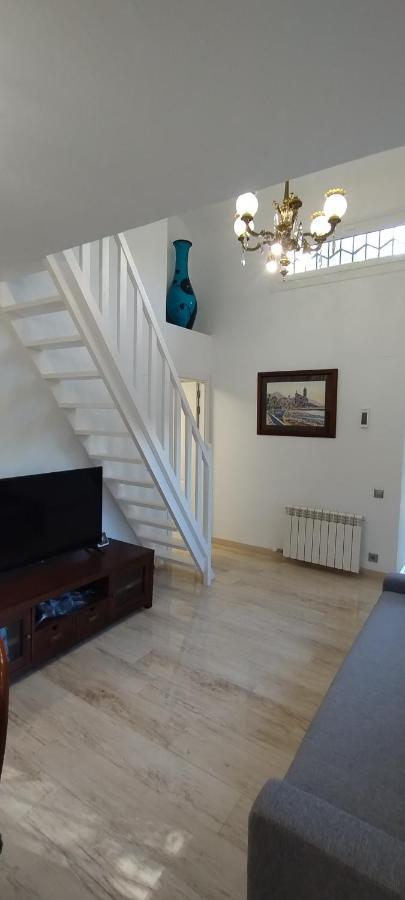 Silom House Villa Sant Pere De Ribes Ngoại thất bức ảnh