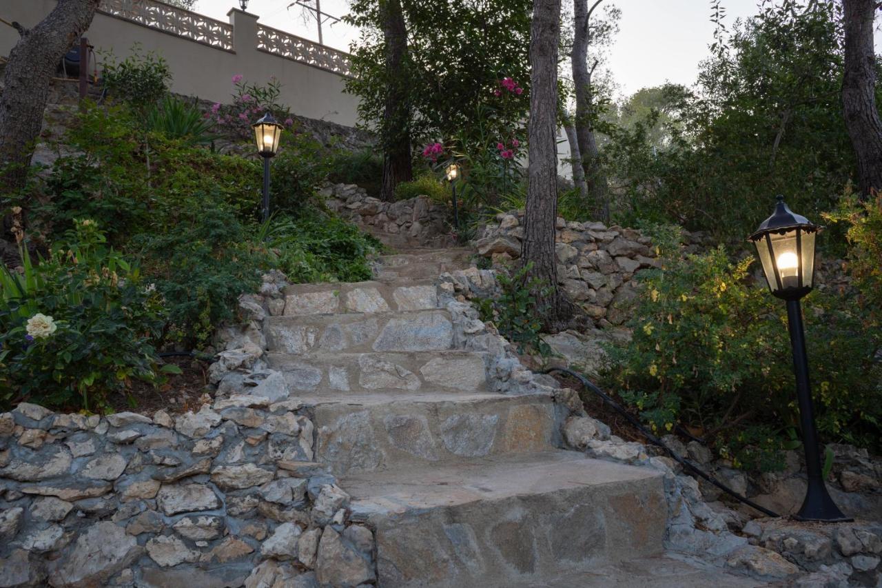 Silom House Villa Sant Pere De Ribes Ngoại thất bức ảnh