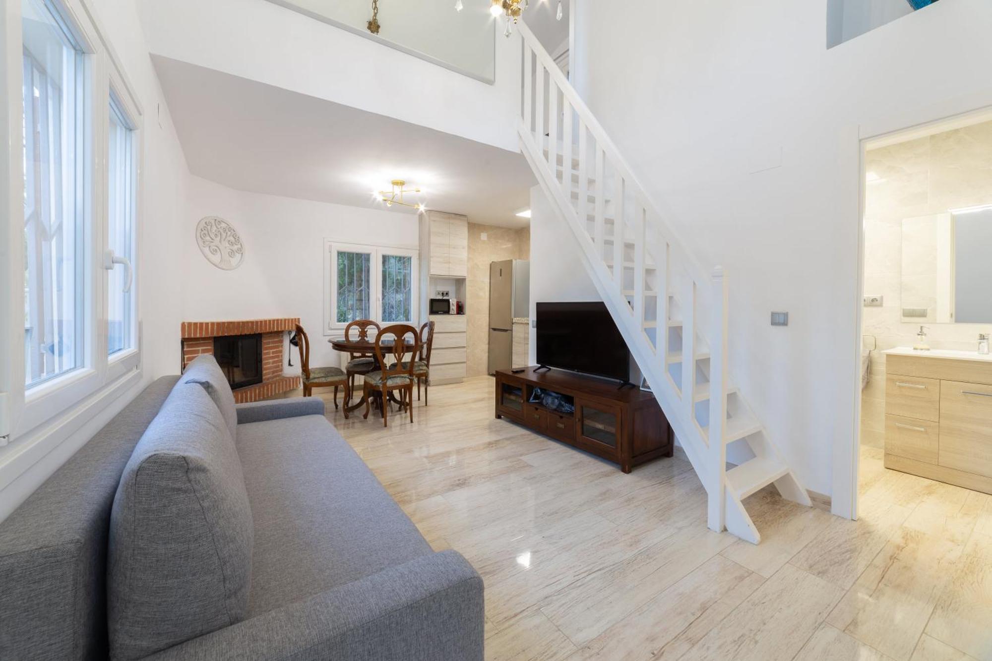 Silom House Villa Sant Pere De Ribes Ngoại thất bức ảnh