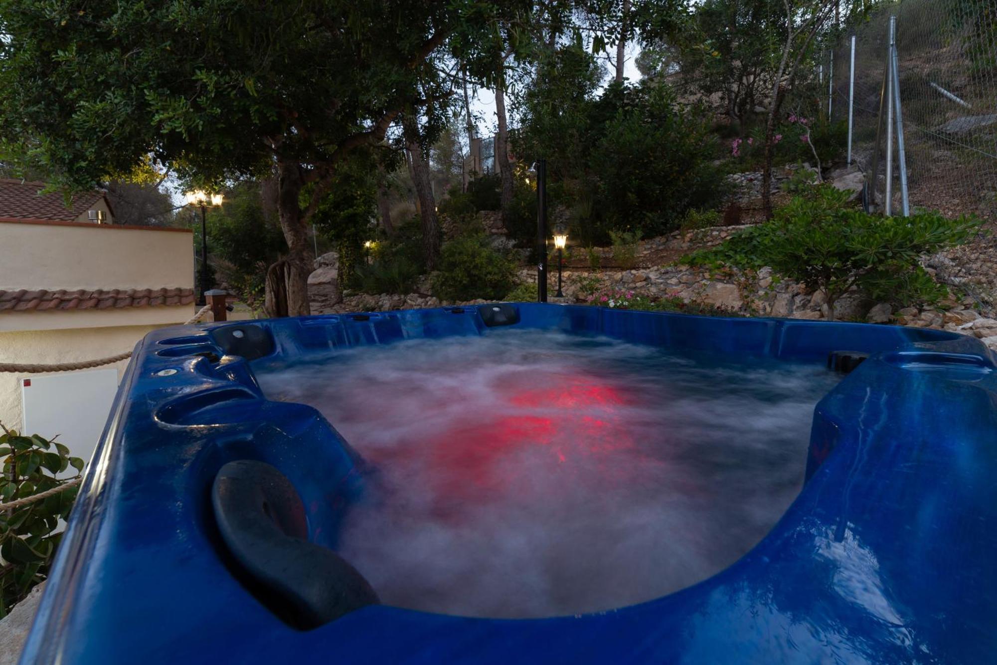 Silom House Villa Sant Pere De Ribes Ngoại thất bức ảnh